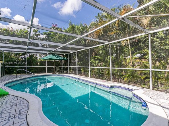 17860 NE 9th Pl, North Miami Beach FL 33162