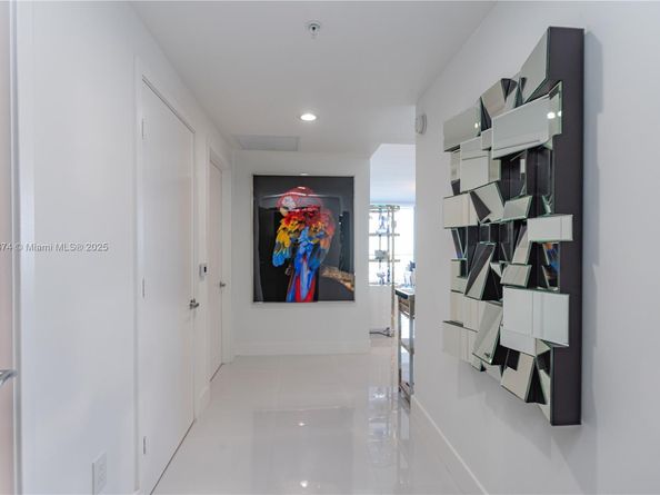 17111 Biscayne Blvd 505, North Miami Beach FL 33160