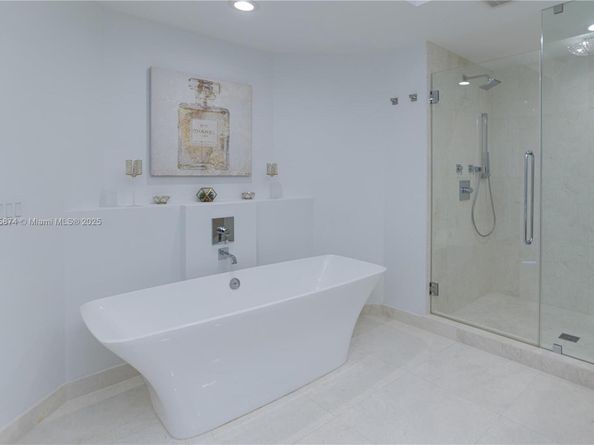 17111 Biscayne Blvd 505, North Miami Beach FL 33160