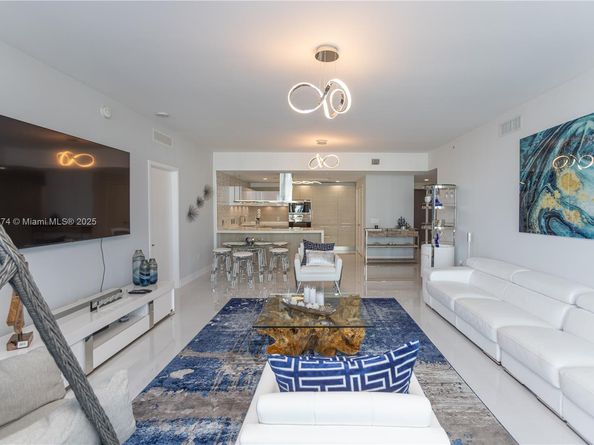 17111 Biscayne Blvd 505, North Miami Beach FL 33160