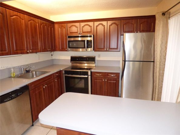 20140 NE 3rd Ct 1, Miami FL 33179