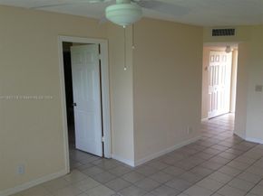 10127 Twin Lakes Dr 24J, Coral Springs FL 33071