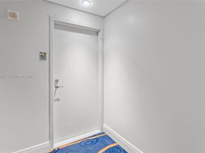 185 SW 7th St 603, Miami FL 33130