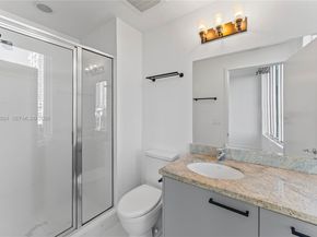 185 SW 7th St 603, Miami FL 33130