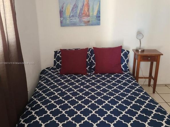 821 Collins Ave 402, Miami Beach FL 33139