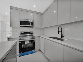 18530 NW 42nd Ave, Miami Gardens FL 33055