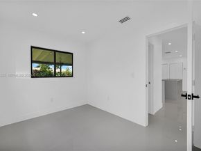 18530 NW 42nd Ave, Miami Gardens FL 33055