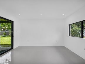 18530 NW 42nd Ave, Miami Gardens FL 33055