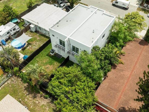 2145 NW Fourth st, Pompano Beach FL 33069