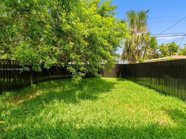 2145 NW Fourth st, Pompano Beach FL 33069