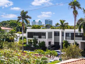 3300 SW 27th Ter 3300, Miami FL 33133