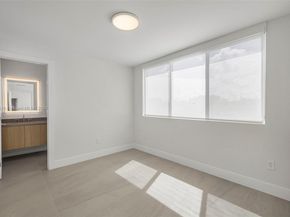 3300 SW 27th Ter 3300, Miami FL 33133
