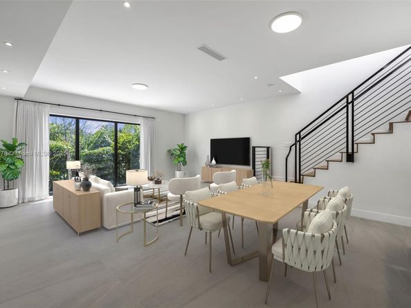 3300 SW 27th Ter 3300, Miami FL 33133