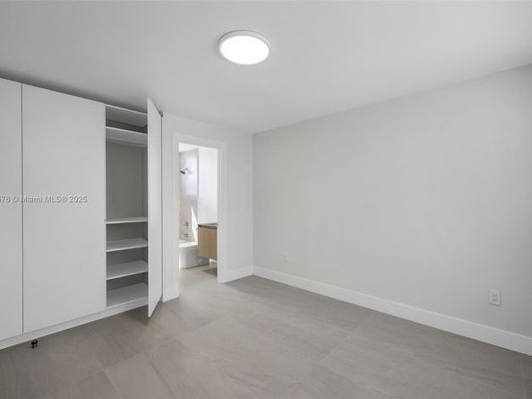 3300 SW 27th Ter 3300, Miami FL 33133