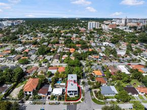 3300 SW 27th Ter 3300, Miami FL 33133
