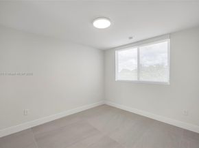 3300 SW 27th Ter 3300, Miami FL 33133