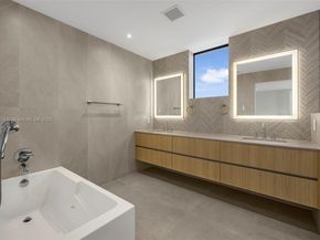 3300 SW 27th Ter 3300, Miami FL 33133