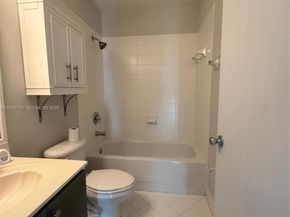 3390 NE 10th St 201, Homestead FL 33033