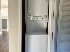 3390 NE 10th St 201, Homestead FL 33033