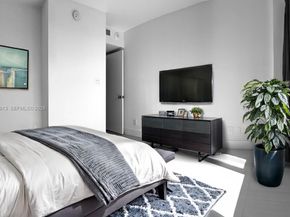 5600 Collins Ave 15B, Miami Beach FL 33140