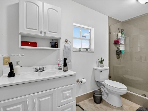 19537 NW 50th Ct, Miami Gardens FL 33055