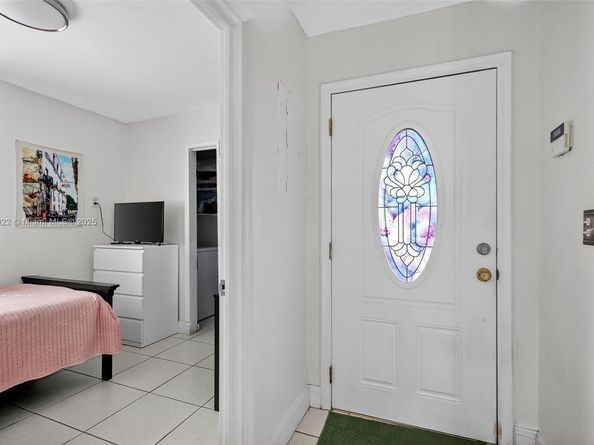 19537 NW 50th Ct, Miami Gardens FL 33055