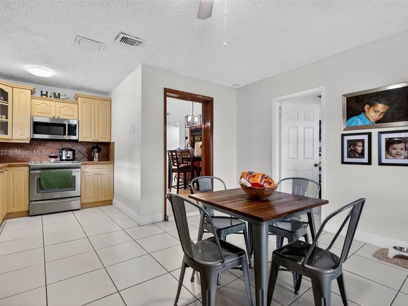 19537 NW 50th Ct, Miami Gardens FL 33055