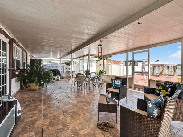 19537 NW 50th Ct, Miami Gardens FL 33055