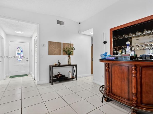 19537 NW 50th Ct, Miami Gardens FL 33055