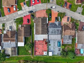 19537 NW 50th Ct, Miami Gardens FL 33055