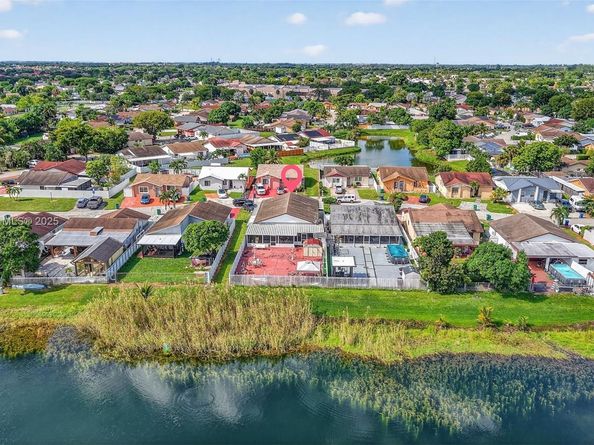 19537 NW 50th Ct, Miami Gardens FL 33055