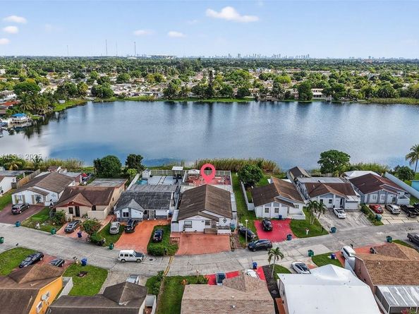 19537 NW 50th Ct, Miami Gardens FL 33055