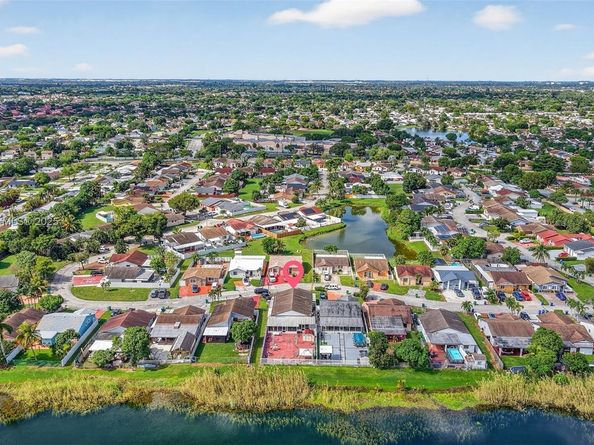 19537 NW 50th Ct, Miami Gardens FL 33055