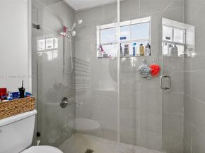 19537 NW 50th Ct, Miami Gardens FL 33055