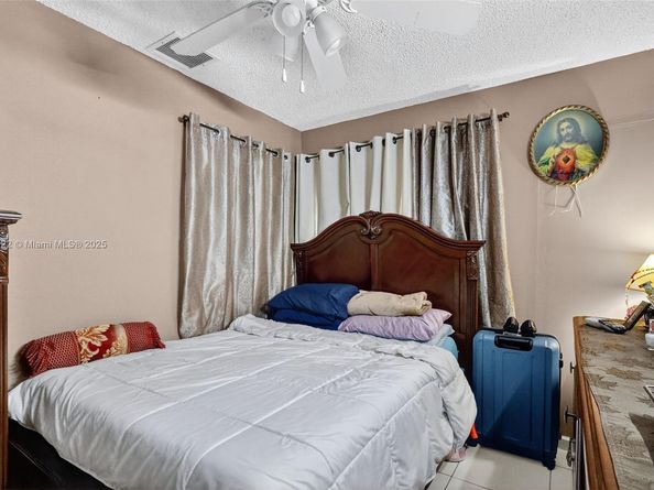 19537 NW 50th Ct, Miami Gardens FL 33055