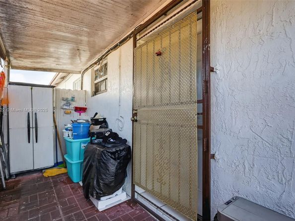 19537 NW 50th Ct, Miami Gardens FL 33055