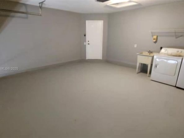 675 Maplewood Ct, Weston FL 33327