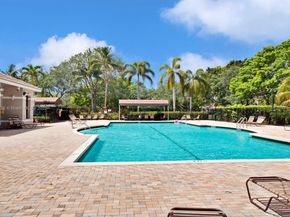 675 Maplewood Ct, Weston FL 33327