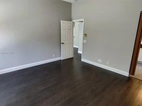 675 Maplewood Ct, Weston FL 33327
