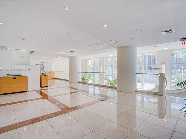 10350 W Bay Harbor Dr 4T, Bay Harbor Islands FL 33154