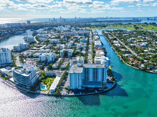 10350 W Bay Harbor Dr 4T, Bay Harbor Islands FL 33154