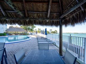10350 W Bay Harbor Dr 4T, Bay Harbor Islands FL 33154