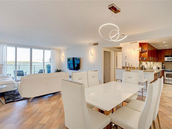 10350 W Bay Harbor Dr 4T, Bay Harbor Islands FL 33154