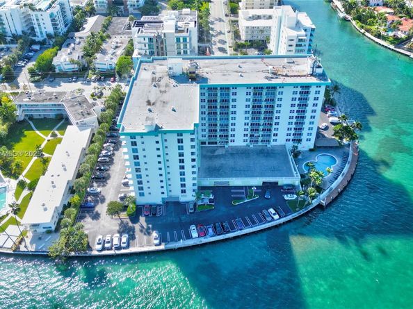 10350 W Bay Harbor Dr 4T, Bay Harbor Islands FL 33154
