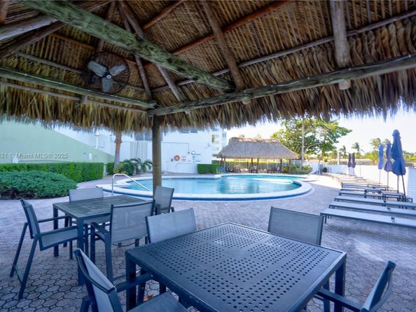 10350 W Bay Harbor Dr 4T, Bay Harbor Islands FL 33154