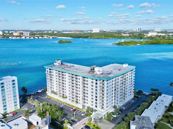 10350 W Bay Harbor Dr 4T, Bay Harbor Islands FL 33154