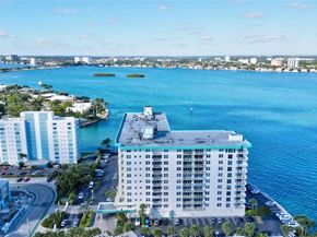 10350 W Bay Harbor Dr 4T, Bay Harbor Islands FL 33154
