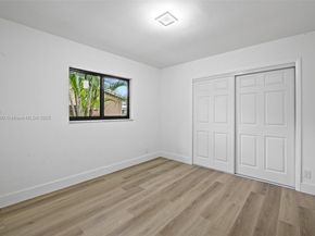 679 SW 17th Ct, Boca Raton FL 33486