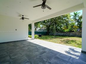 112 NW 24th Ct, Miami FL 33125