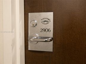 1000 W Island Blvd 2906, Aventura FL 33160